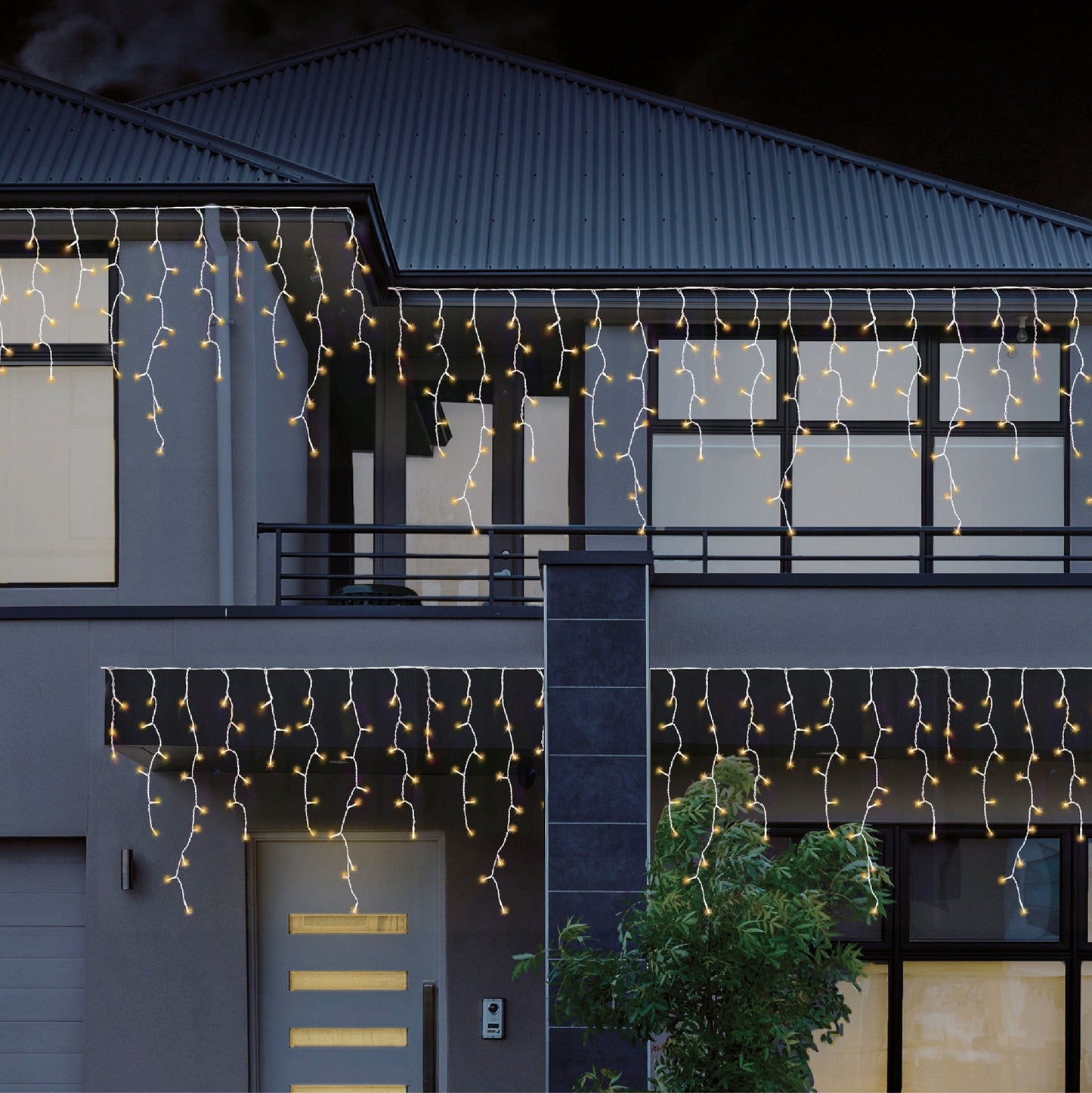 480 LEDs Snowing Icicle Lights ¨C available in 4 Colors - White & Blue