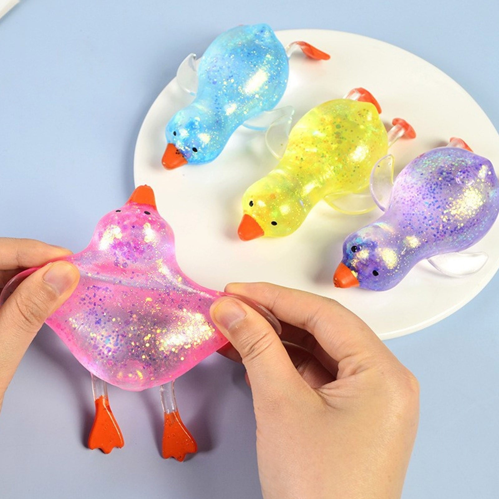 Darzheoy Squeeze Glitter Ducks Fidget Toys Pack Stress Relief Sensory Toys for Kids Adults Anxiety Relief Squeeze Toys (Random, 1pc) N