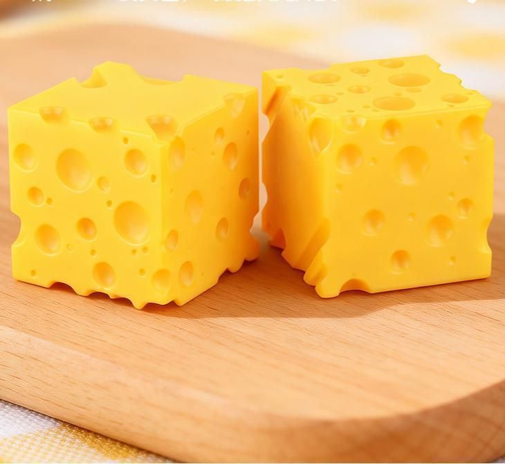 Cheese Squeeze Toy 7×7×7cm