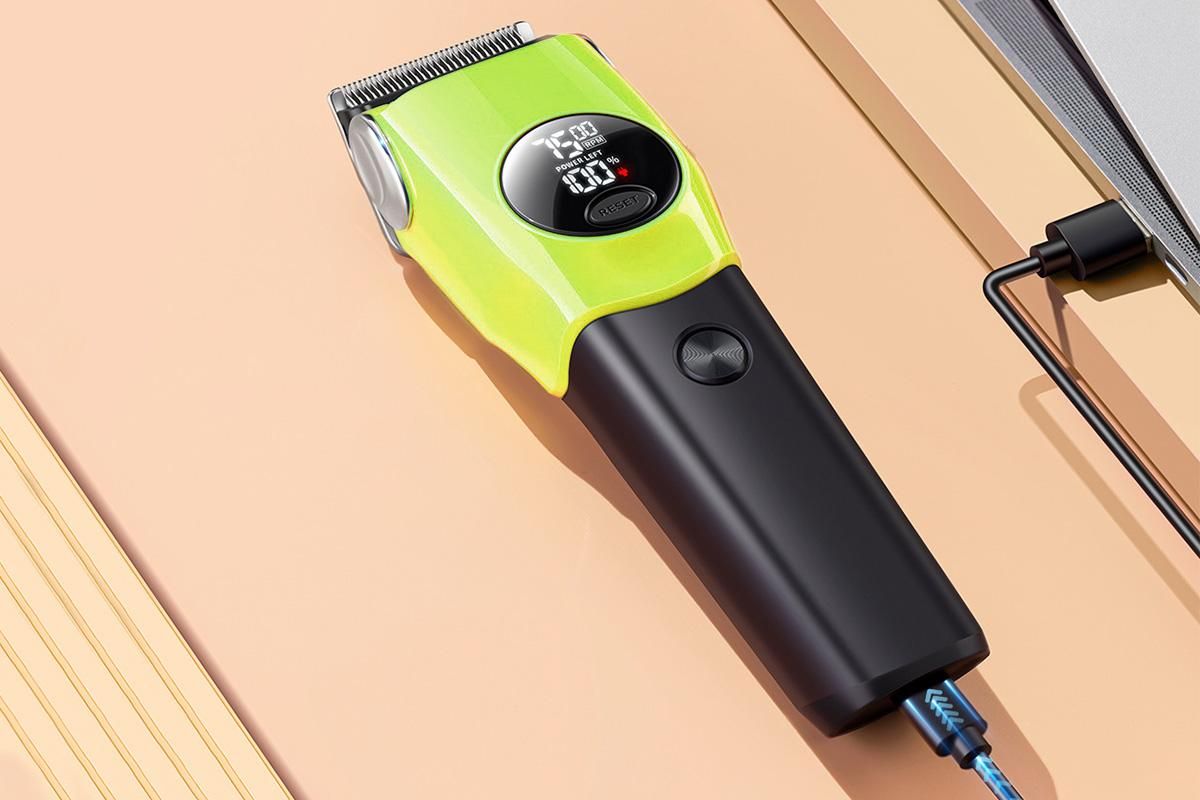 Dog Clipper Low Noise Dog Grooming Kit Rechargeable 3-Speed With LCD Display for Dogs Cats Pets