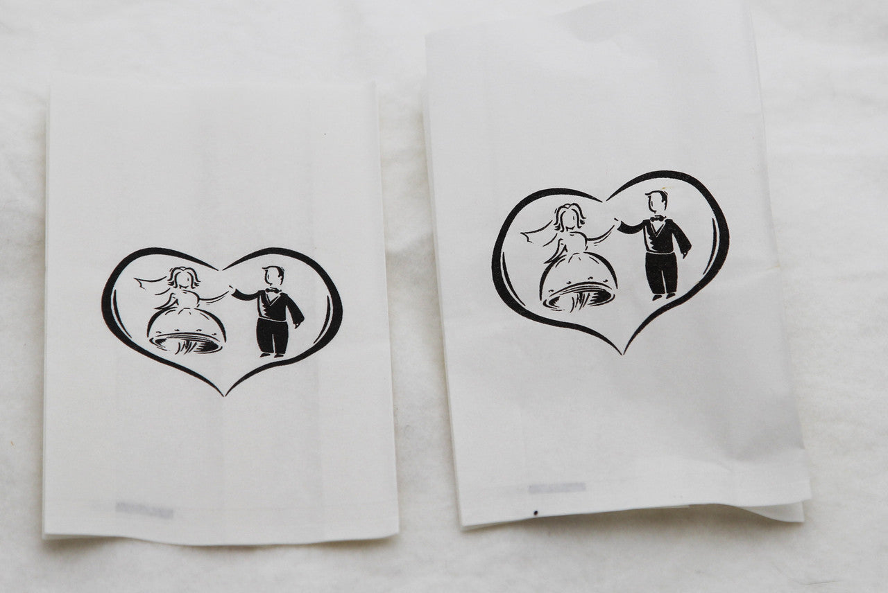 200 Pack Wedding Cake Bags Greaseproof Wax Paper Slice Take Home Favour Bride Groom in Heart